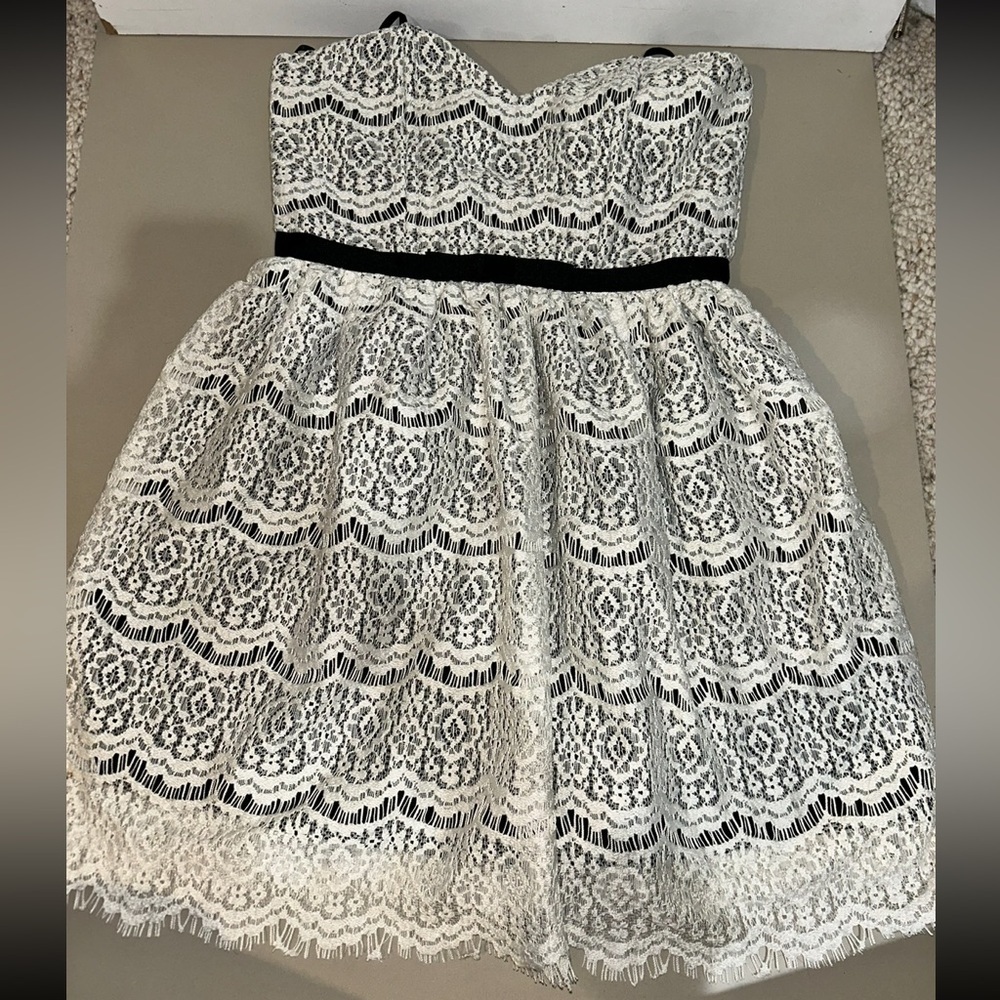 finn & clover Black and White Lace Kids Dress